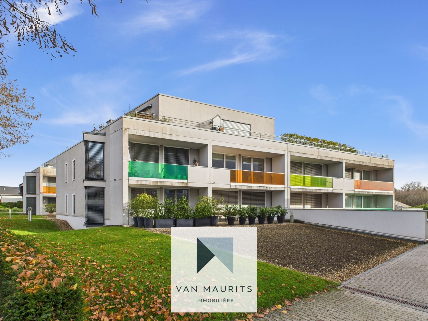 CAM05231G0 PR0144 STILL012